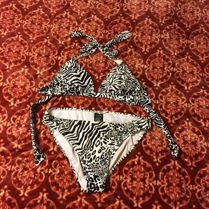Black and white two-piece bathing suit